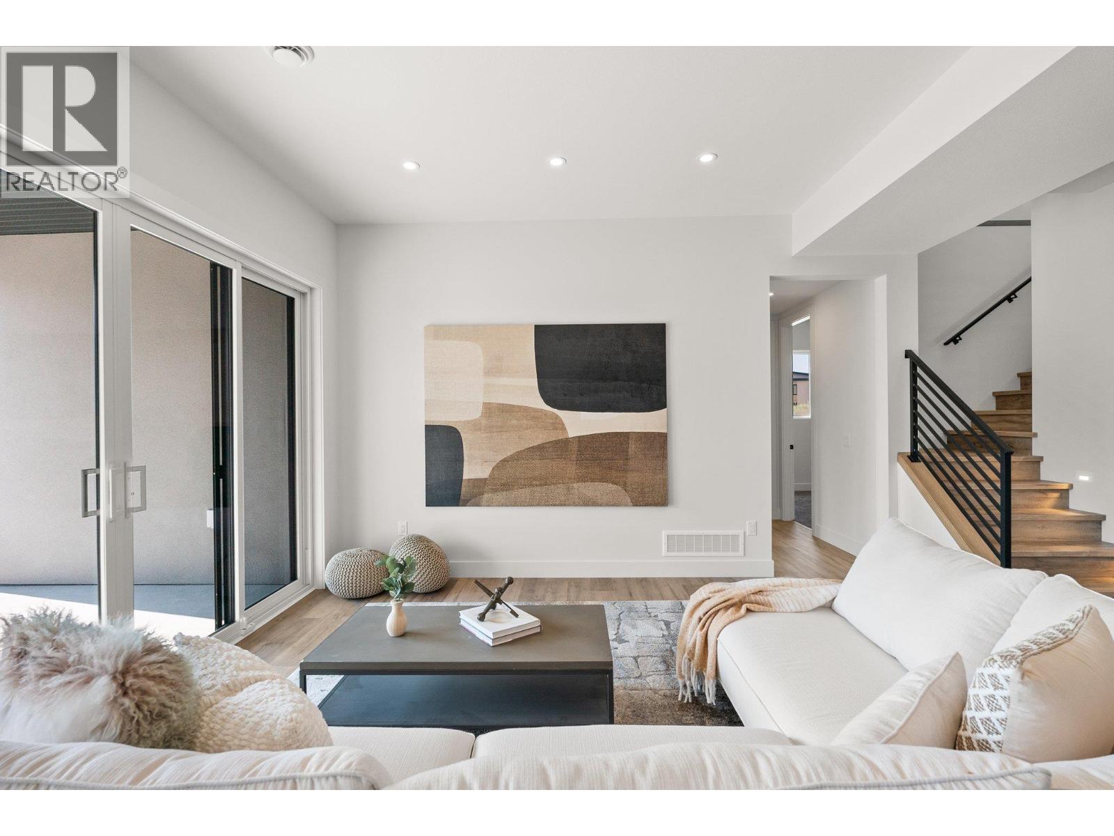 901 Melrose Street - 63