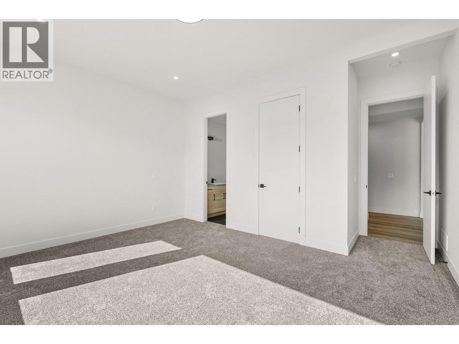 901 Melrose Street - 77