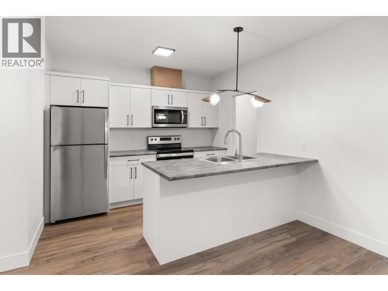  901 Melrose Street, Kelowna