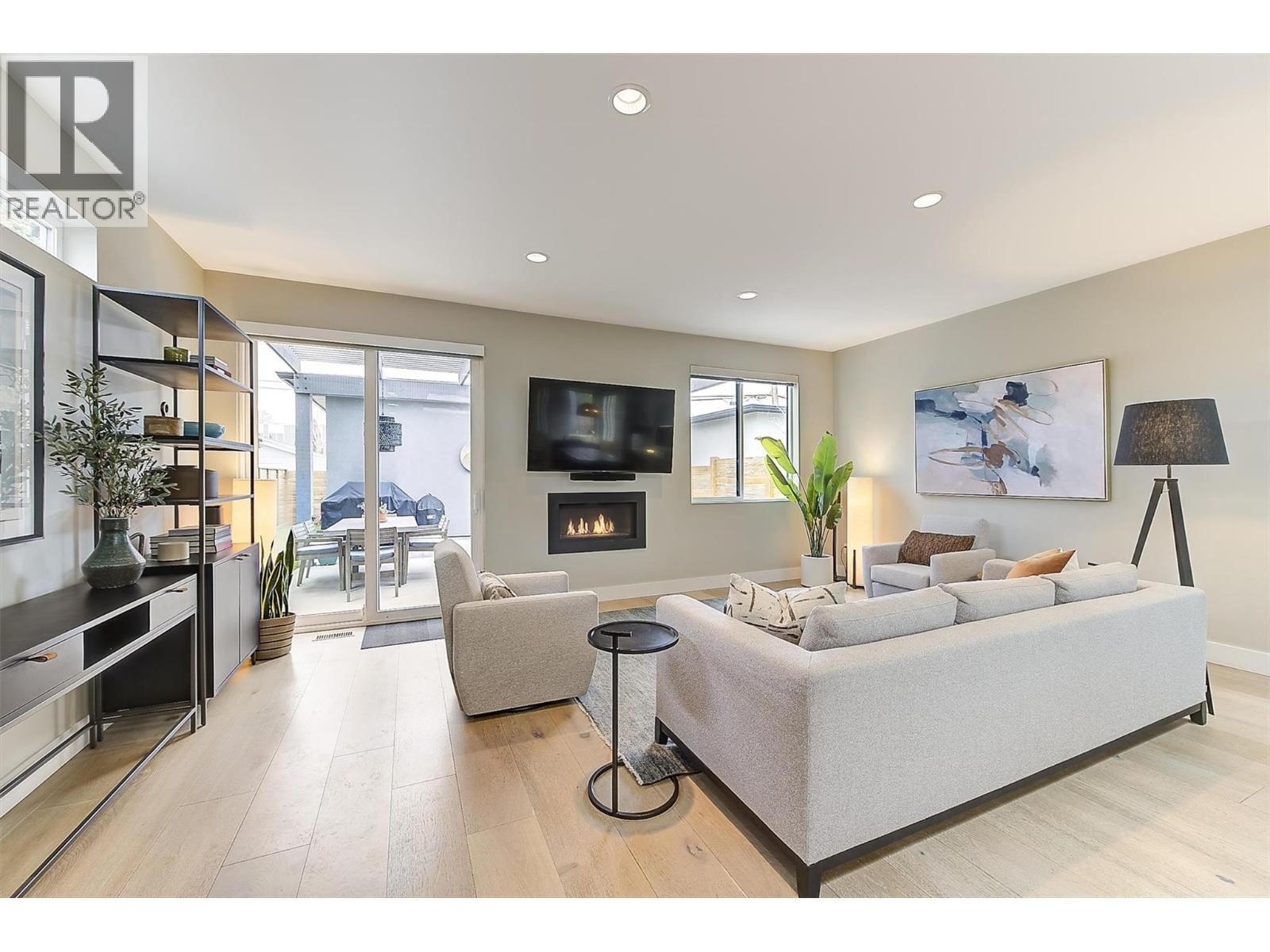 553 Patterson Avenue, Kelowna