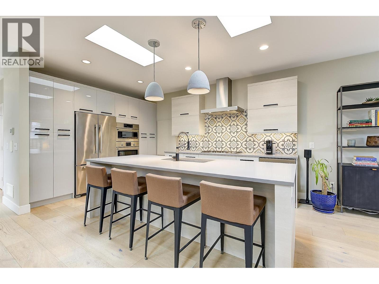 553 Patterson Avenue, Kelowna