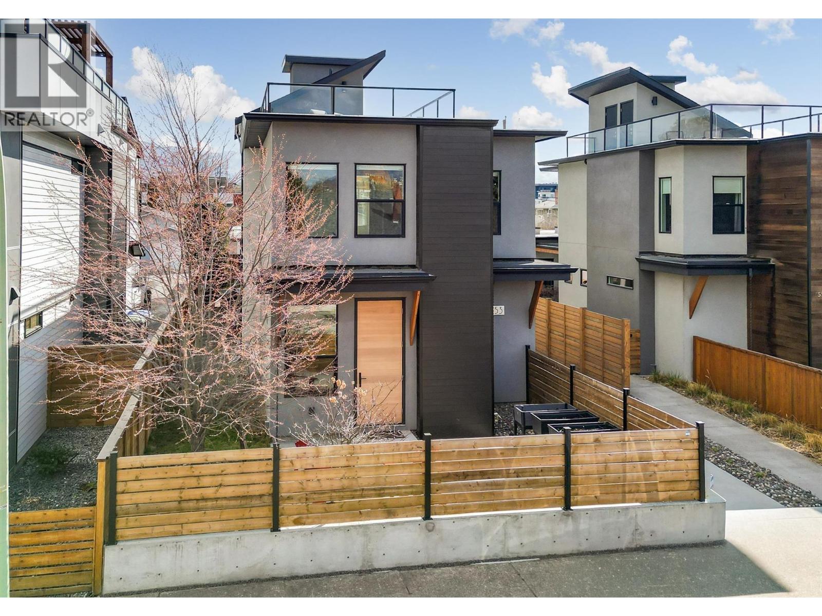  553 Patterson Avenue, Kelowna