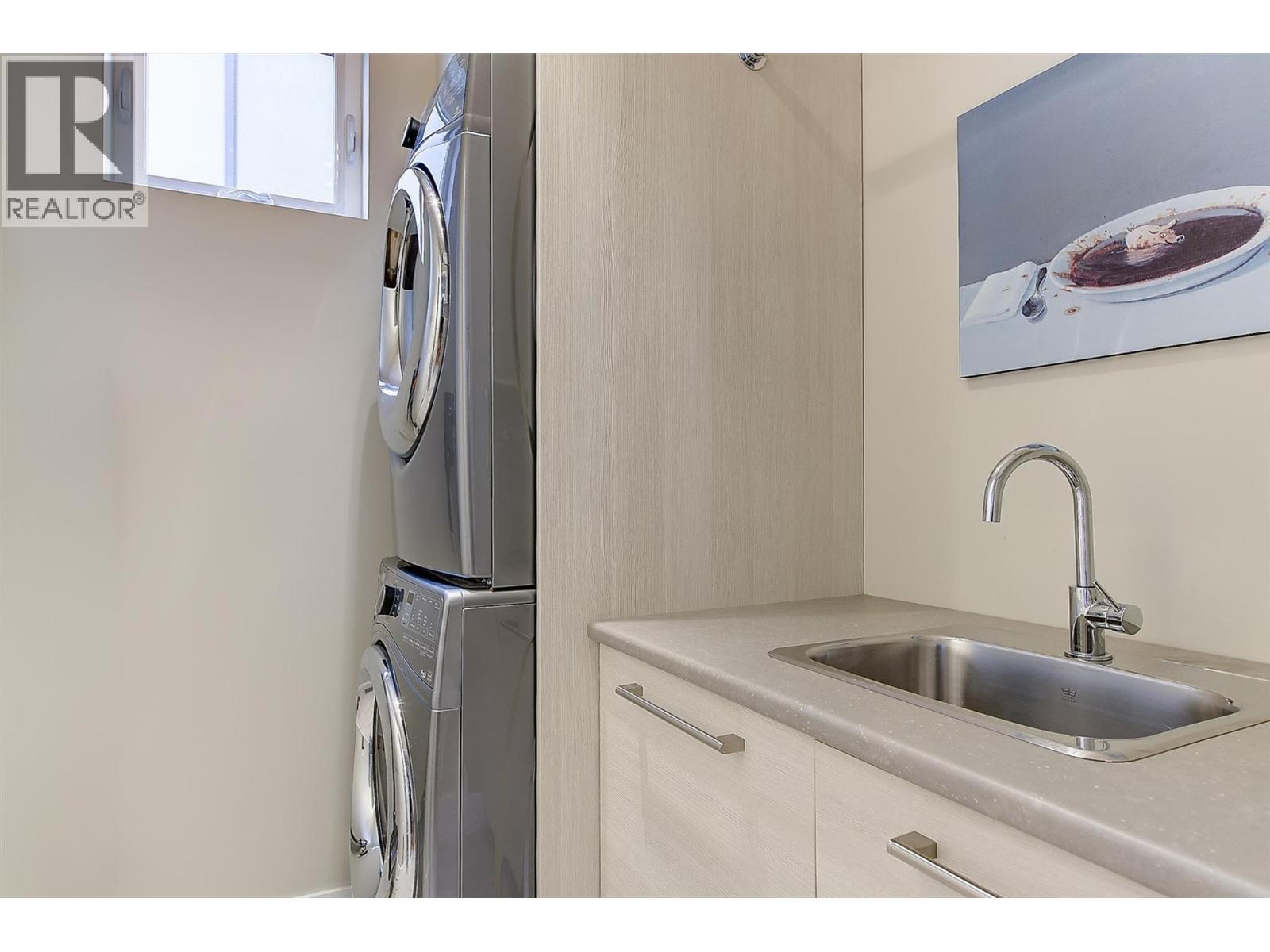 553 Patterson Avenue, Kelowna