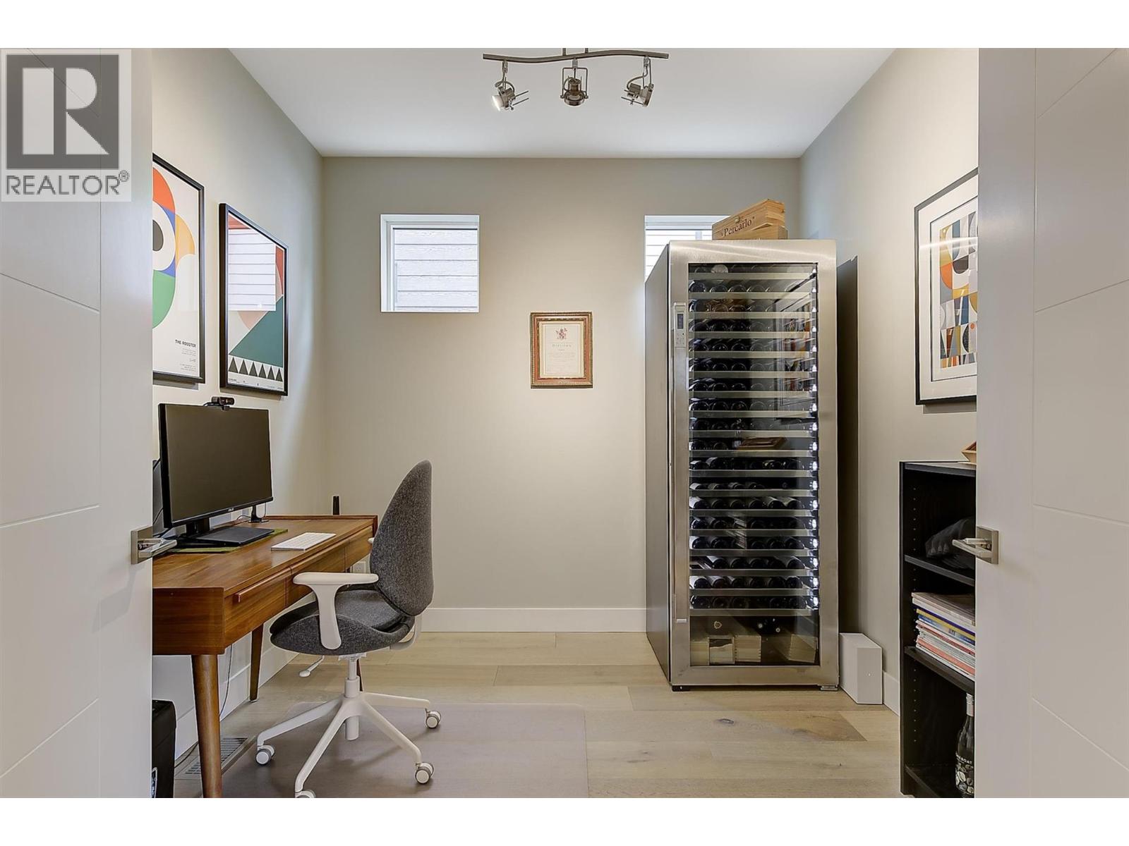 553 Patterson Avenue, Kelowna