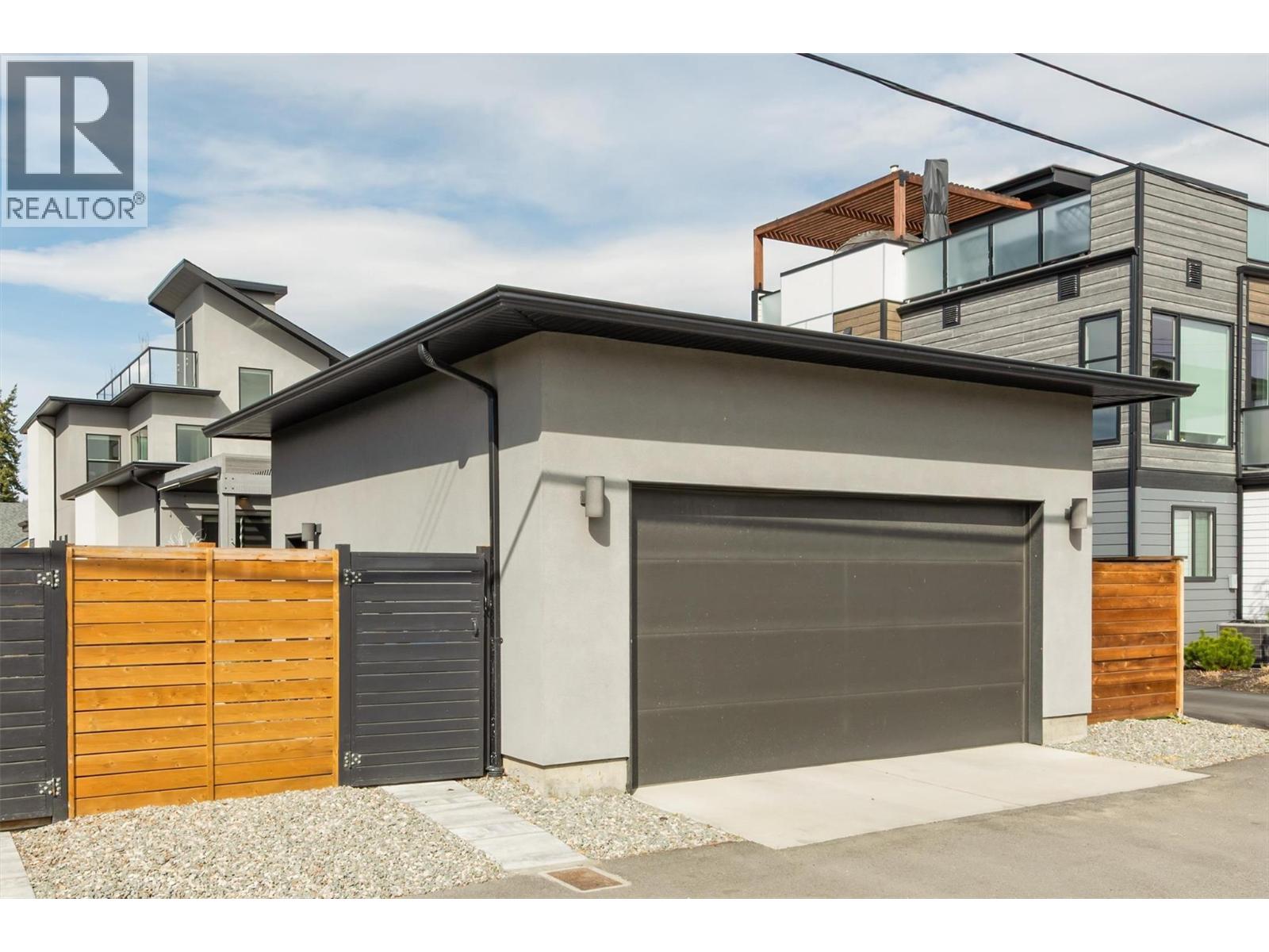 553 Patterson Avenue, Kelowna