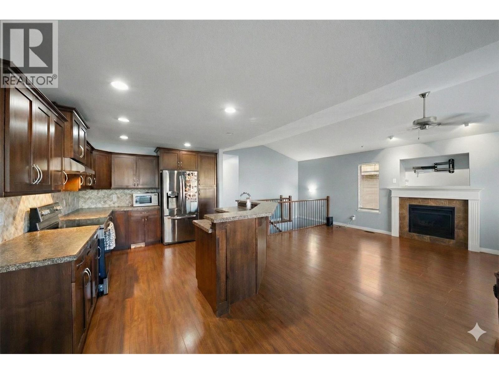 815 NICOLANI DRIVE - 11