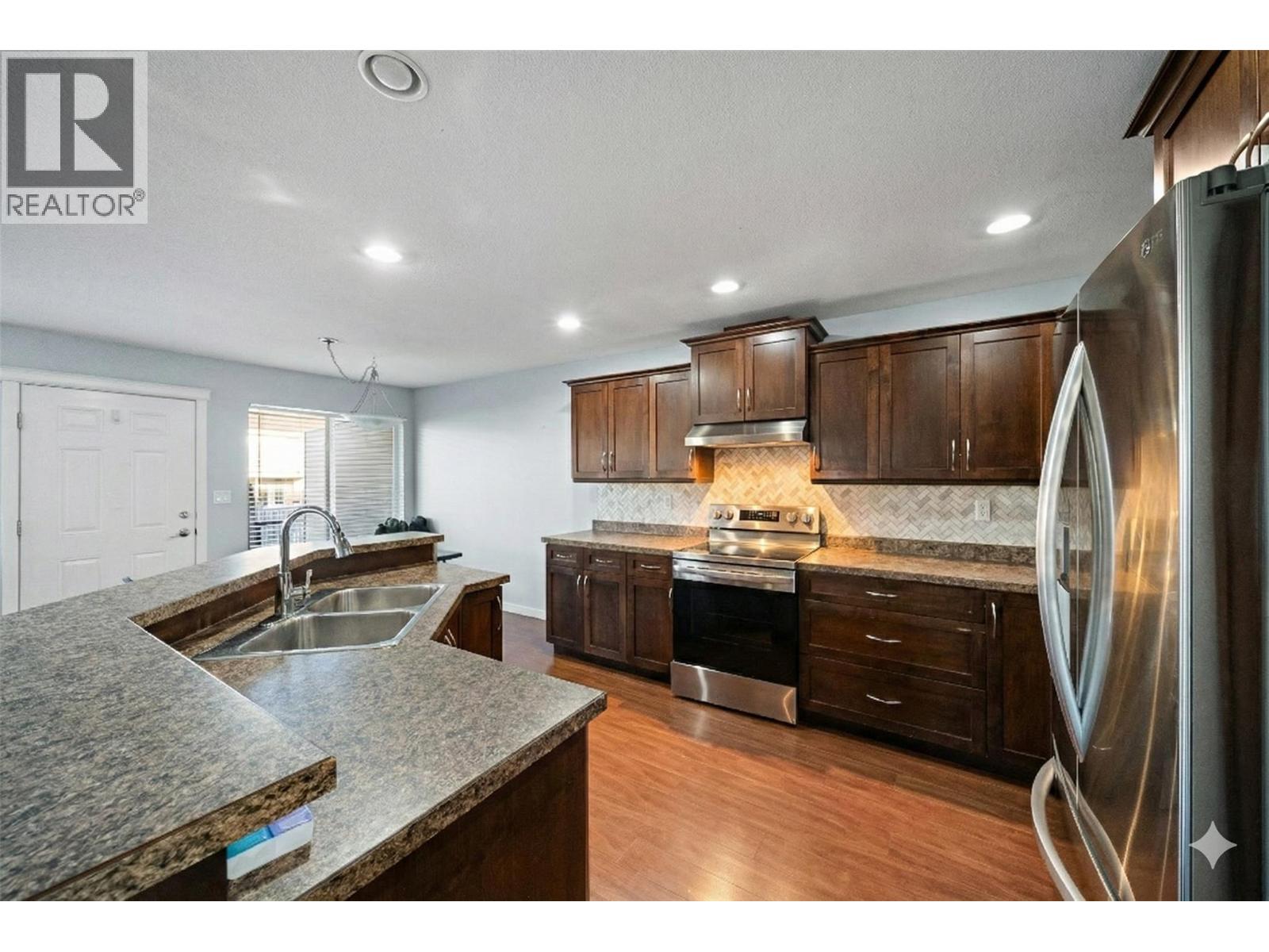 815 NICOLANI DRIVE - 13