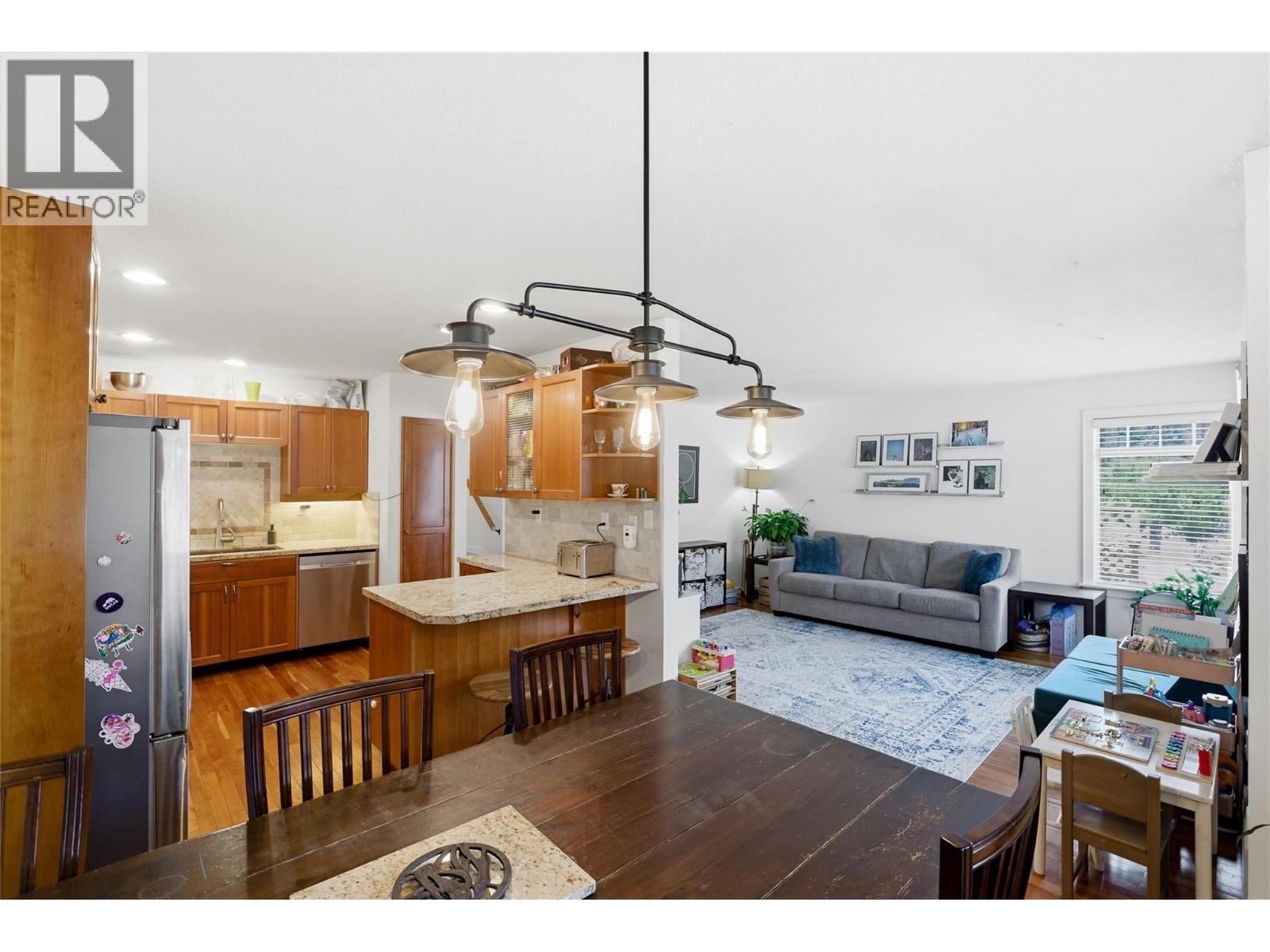 610 GLENEAGLES DRIVE - 13