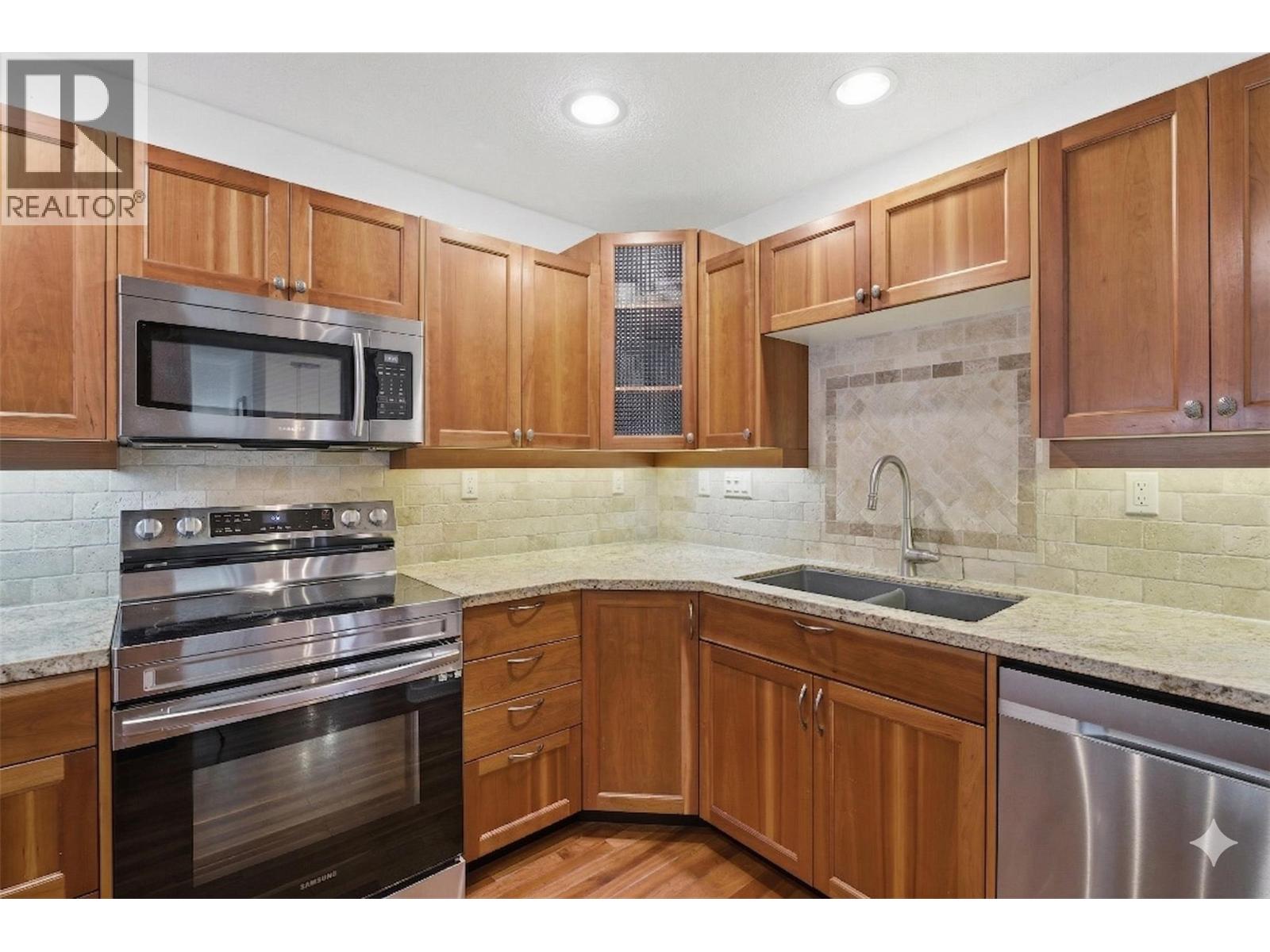 610 GLENEAGLES DRIVE - 15