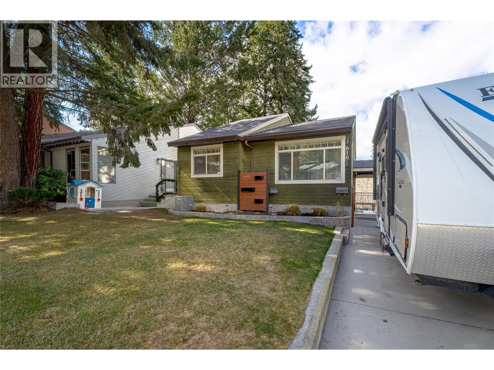 610 GLENEAGLES DRIVE - 4