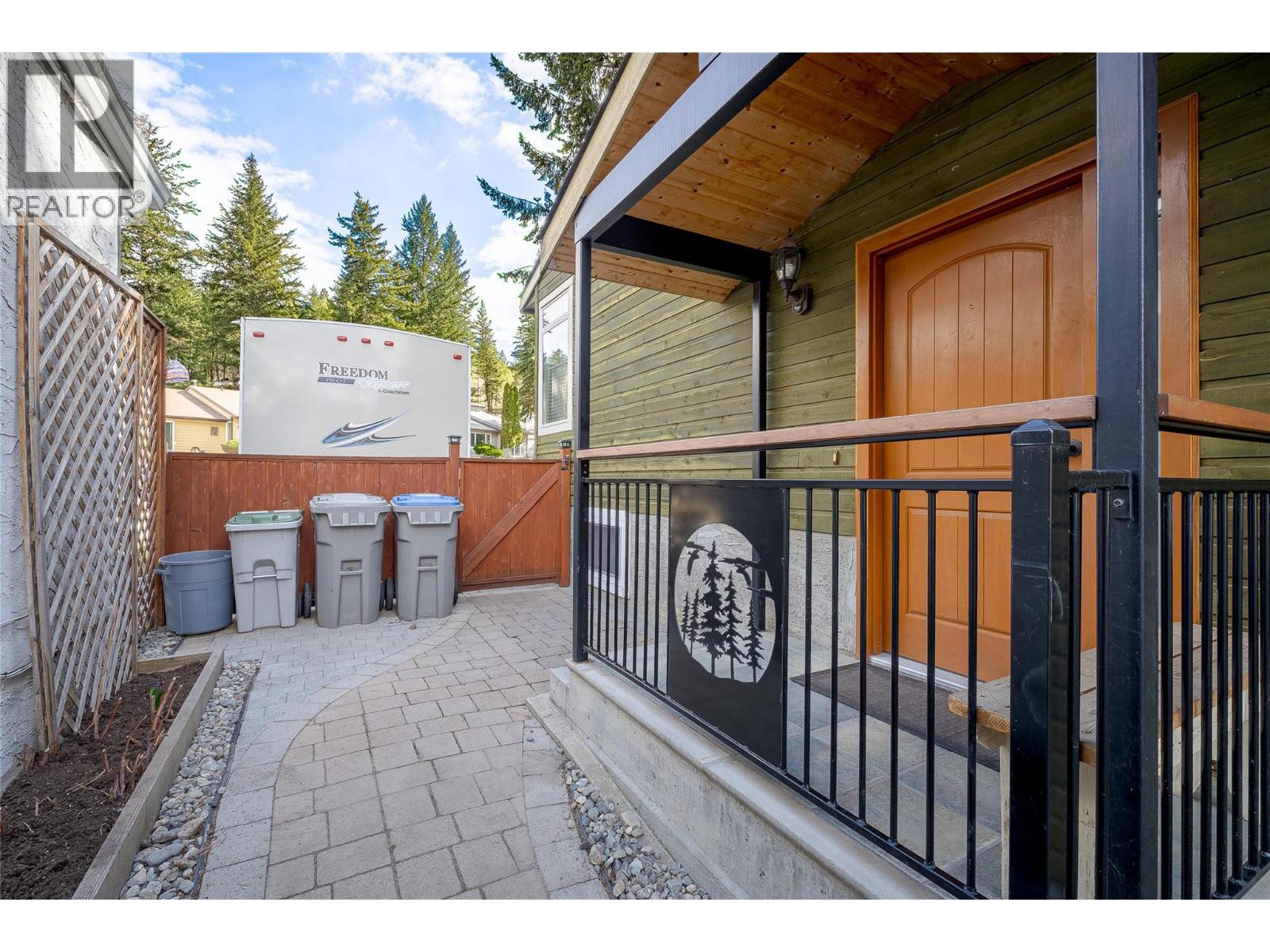 610 GLENEAGLES DRIVE - 53