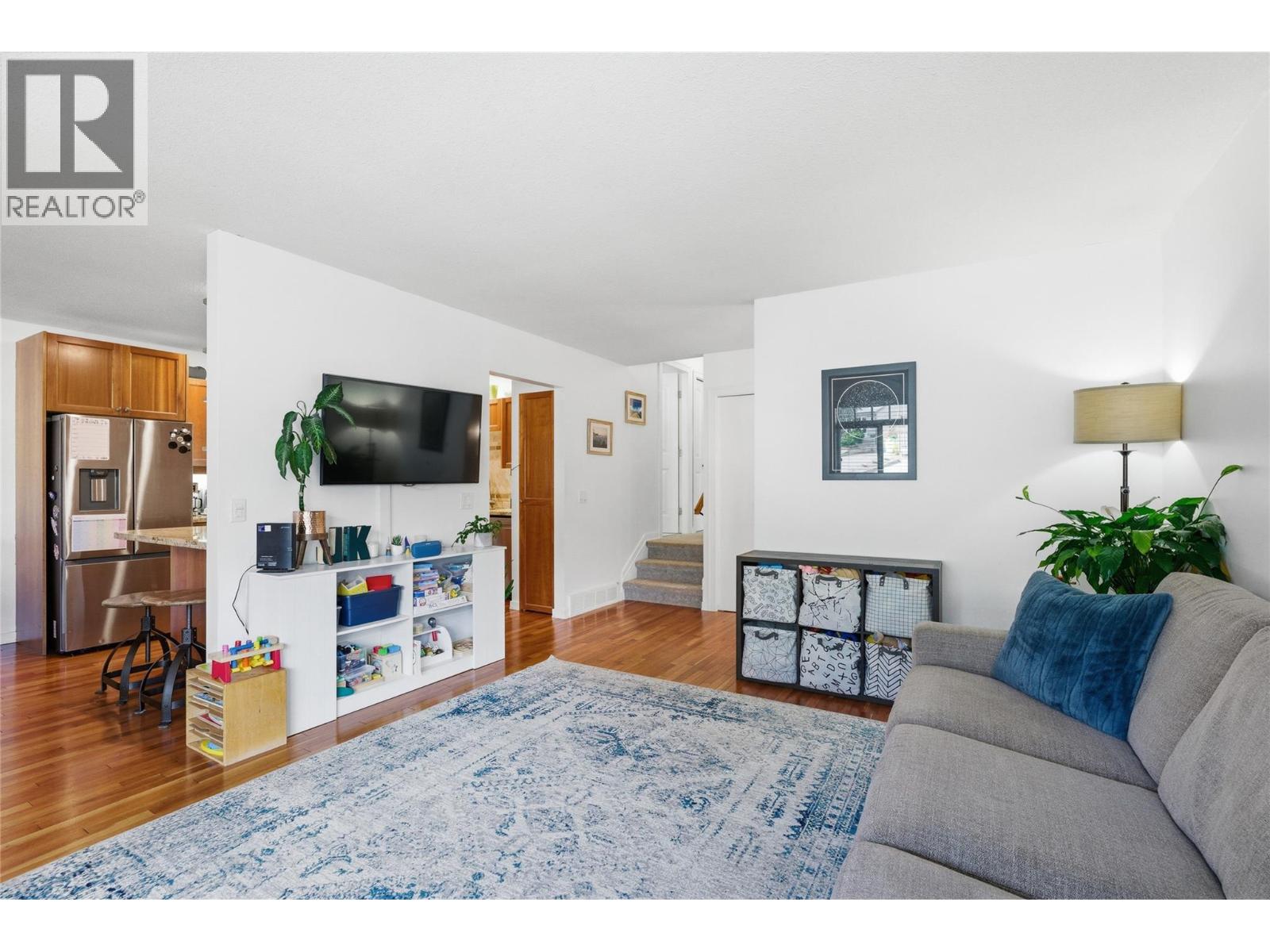 610 GLENEAGLES DRIVE - 9