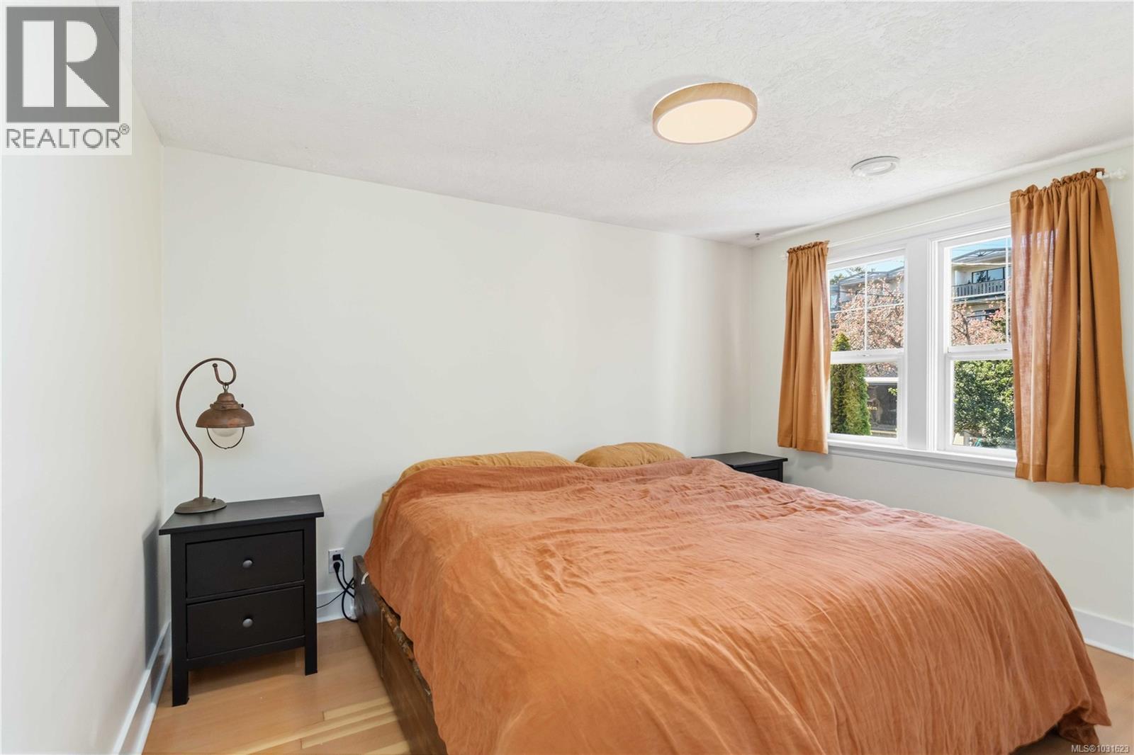 232 MICHIGAN ST - 22