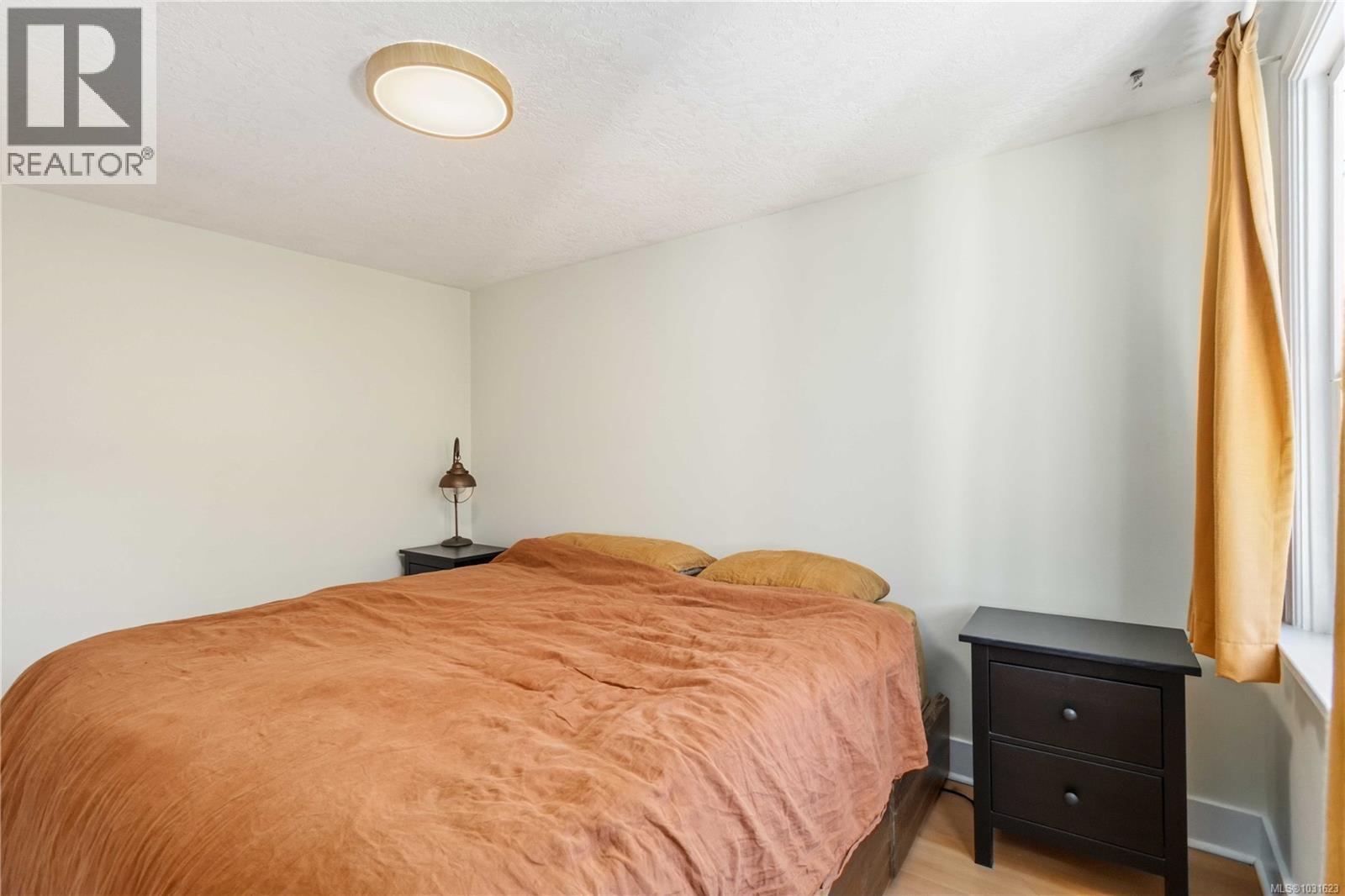 232 MICHIGAN ST - 23