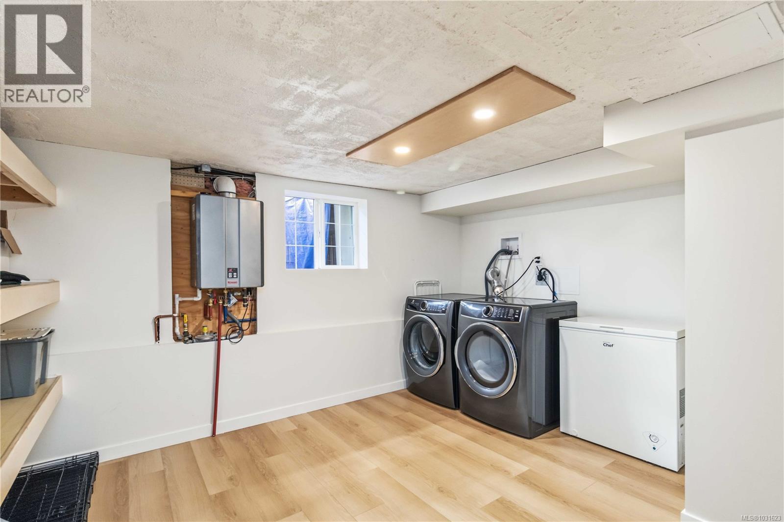 232 MICHIGAN ST - 35