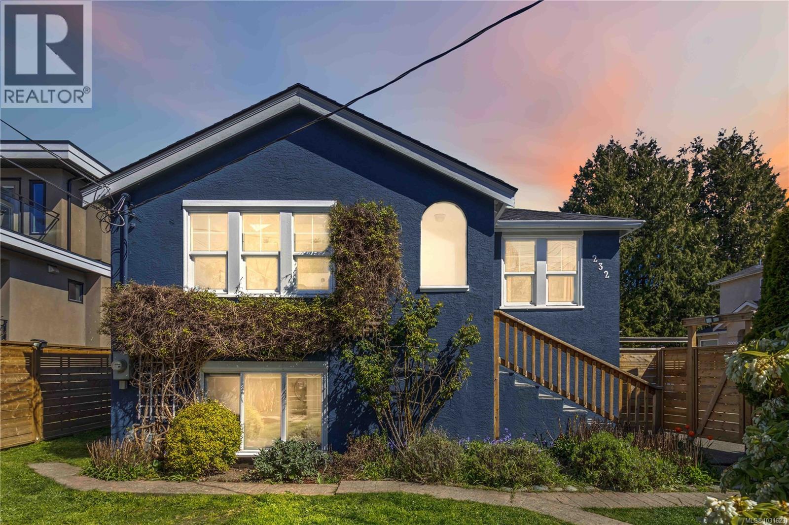 232 MICHIGAN ST - 43