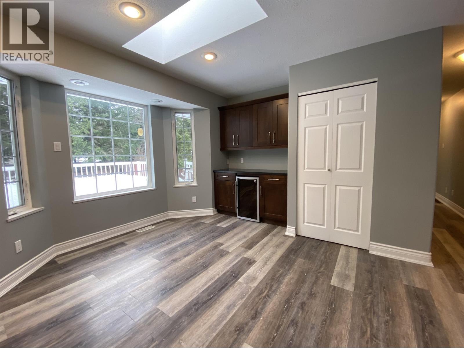 4913 MILLS AVENUE - 12