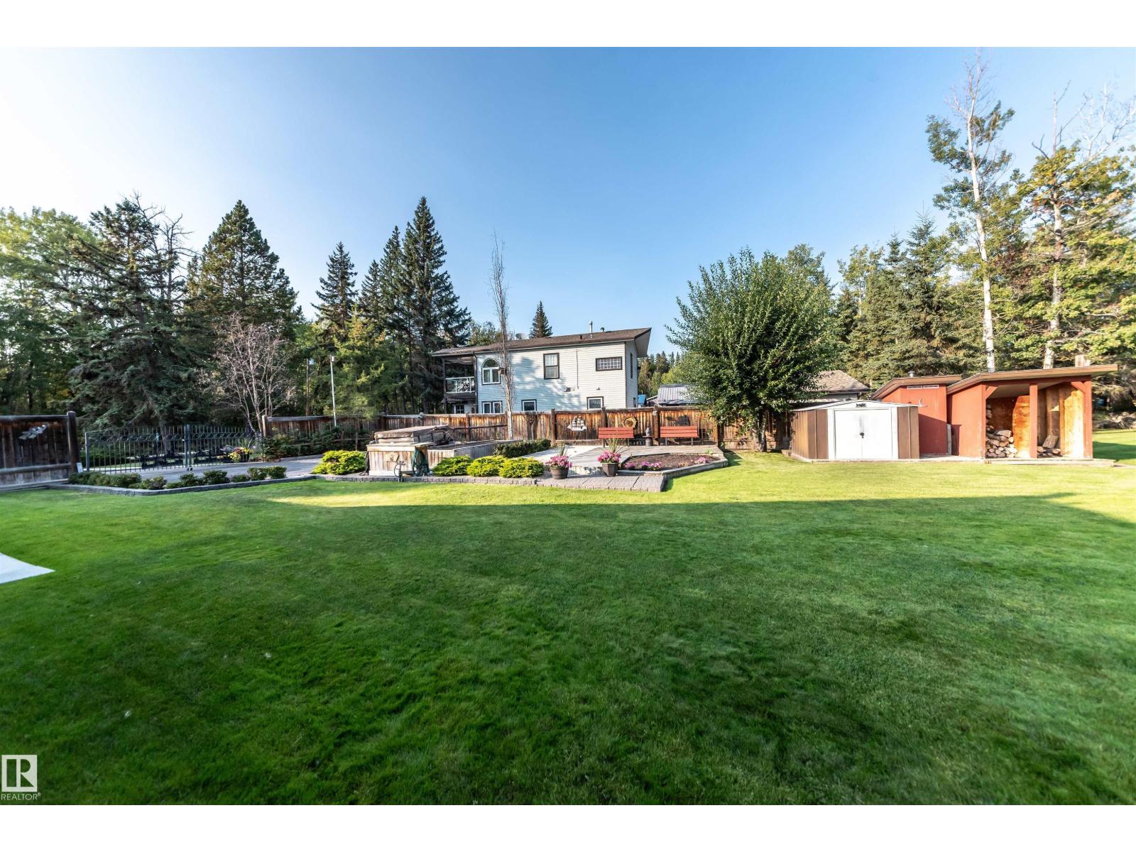 
          1087 10 Street
            <br/>
            <span>Rural Lac Ste. Anne County</span>
            , 
            <span>AB</span>
             <span>T0E1A0</span>
         - Photo 28