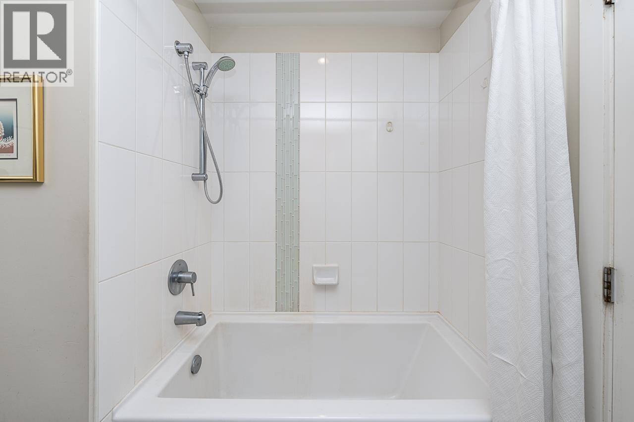 311 159 W 22ND STREET, North Vancouver