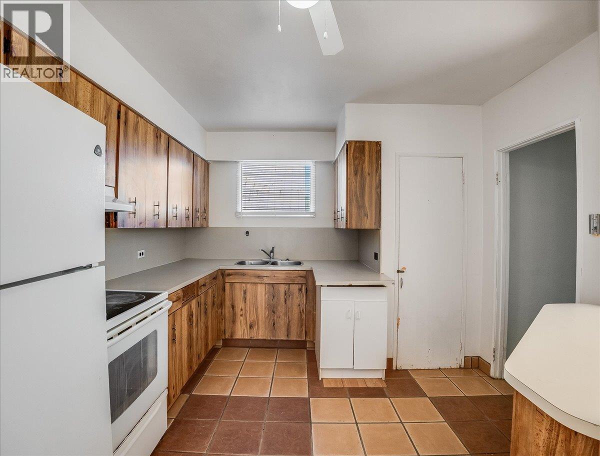 2172 SECOND AVENUE - 12