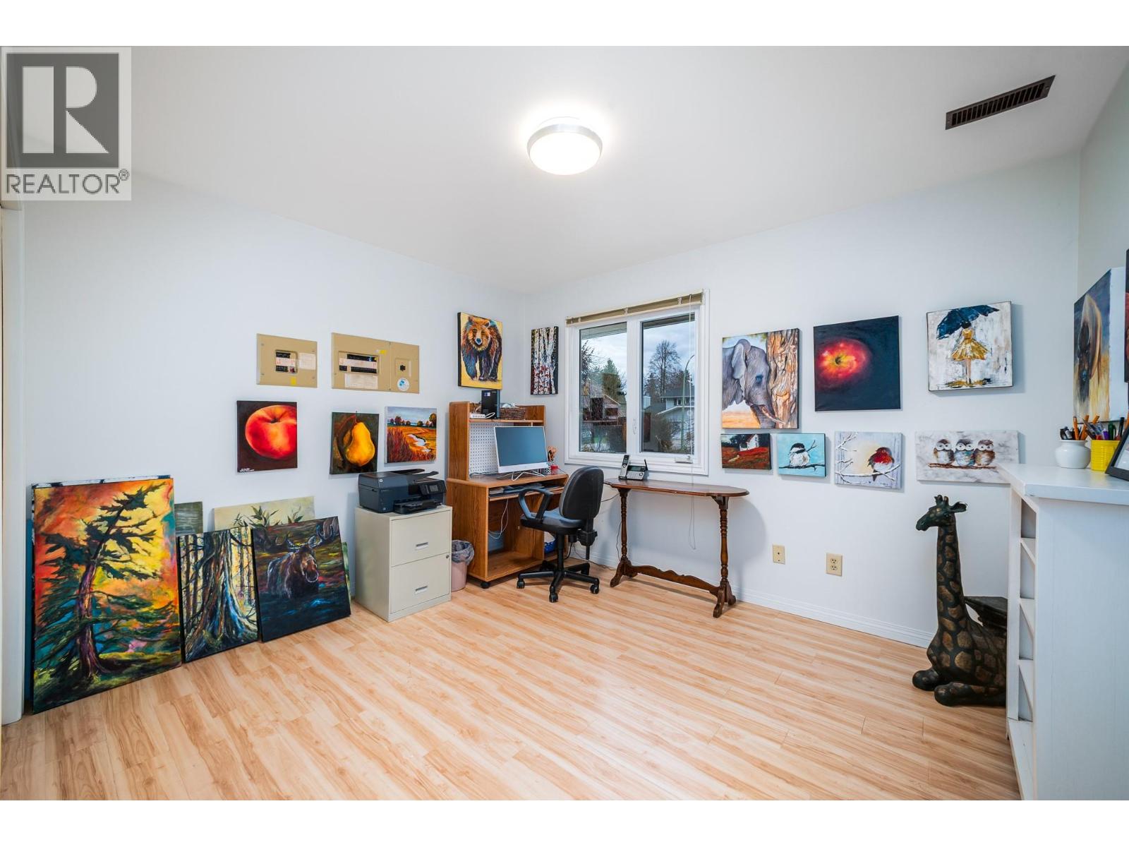  561 Brome Crescent, Kelowna