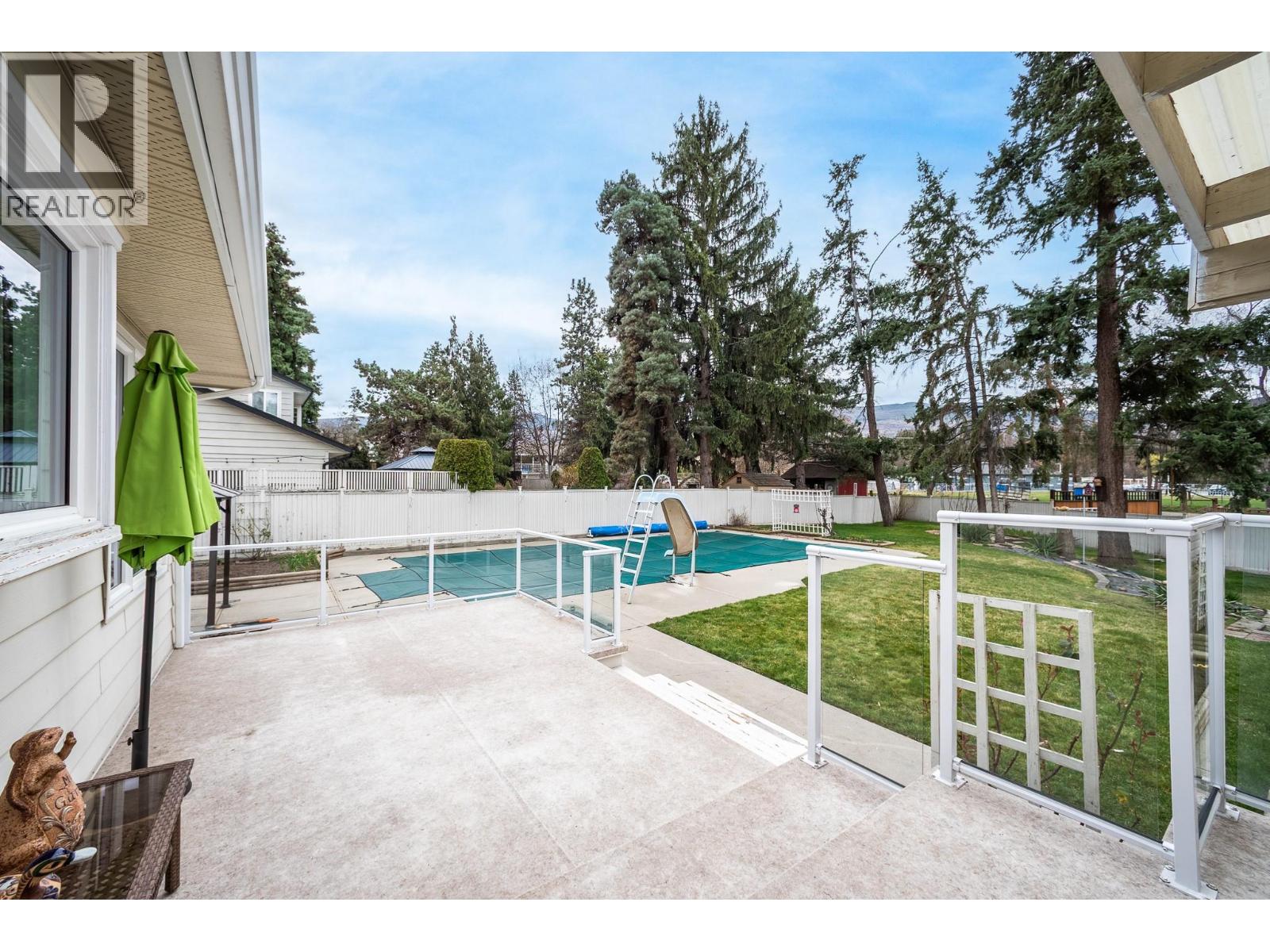  561 Brome Crescent, Kelowna