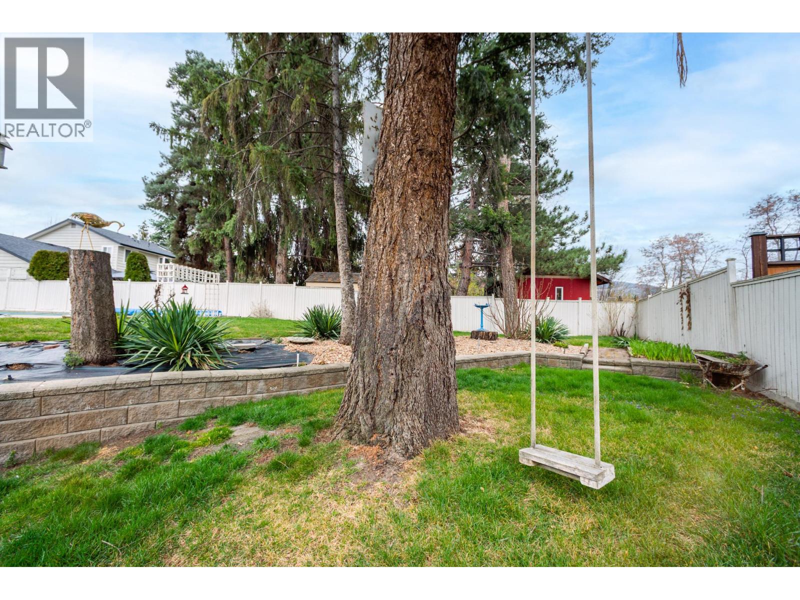  561 Brome Crescent, Kelowna