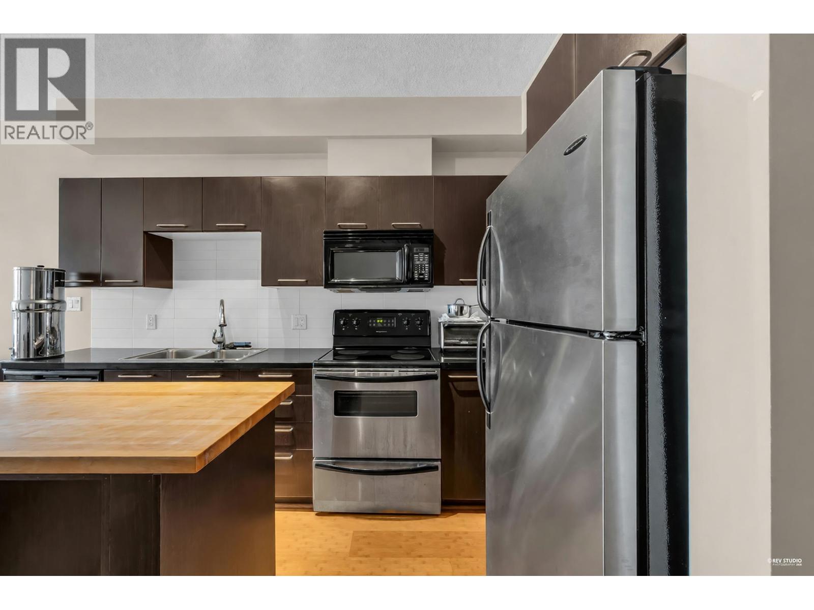 308 205 E 10TH AVENUE, Vancouver