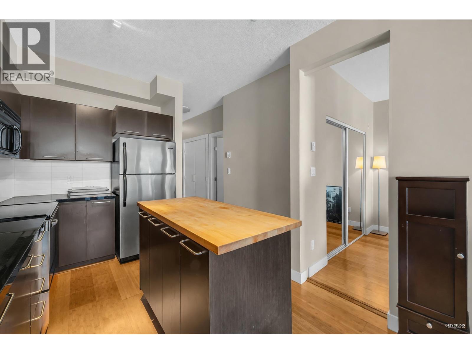 308 205 E 10TH AVENUE, Vancouver