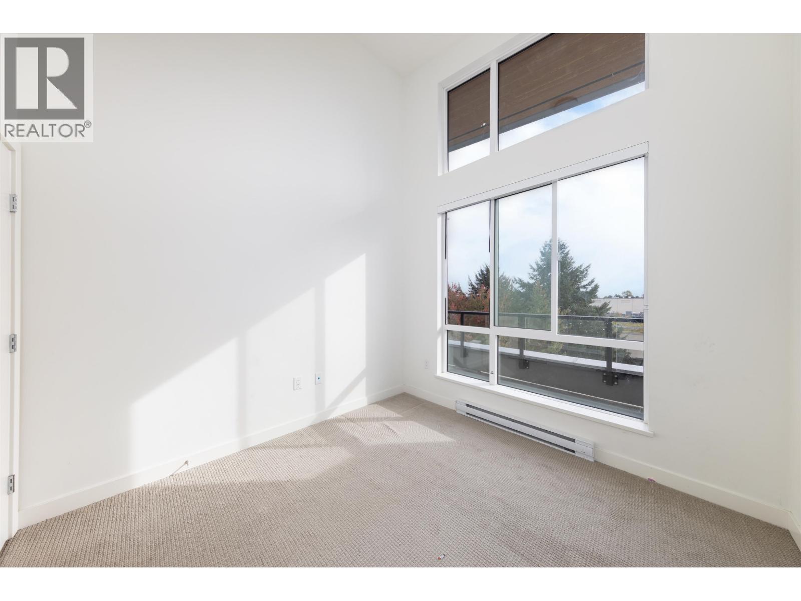 607 7588 16TH STREET, Burnaby