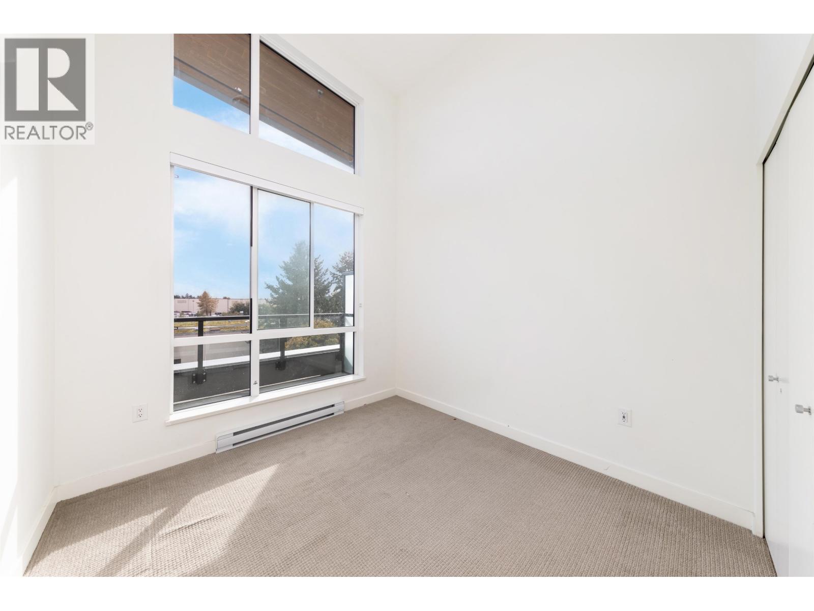 607 7588 16TH STREET, Burnaby