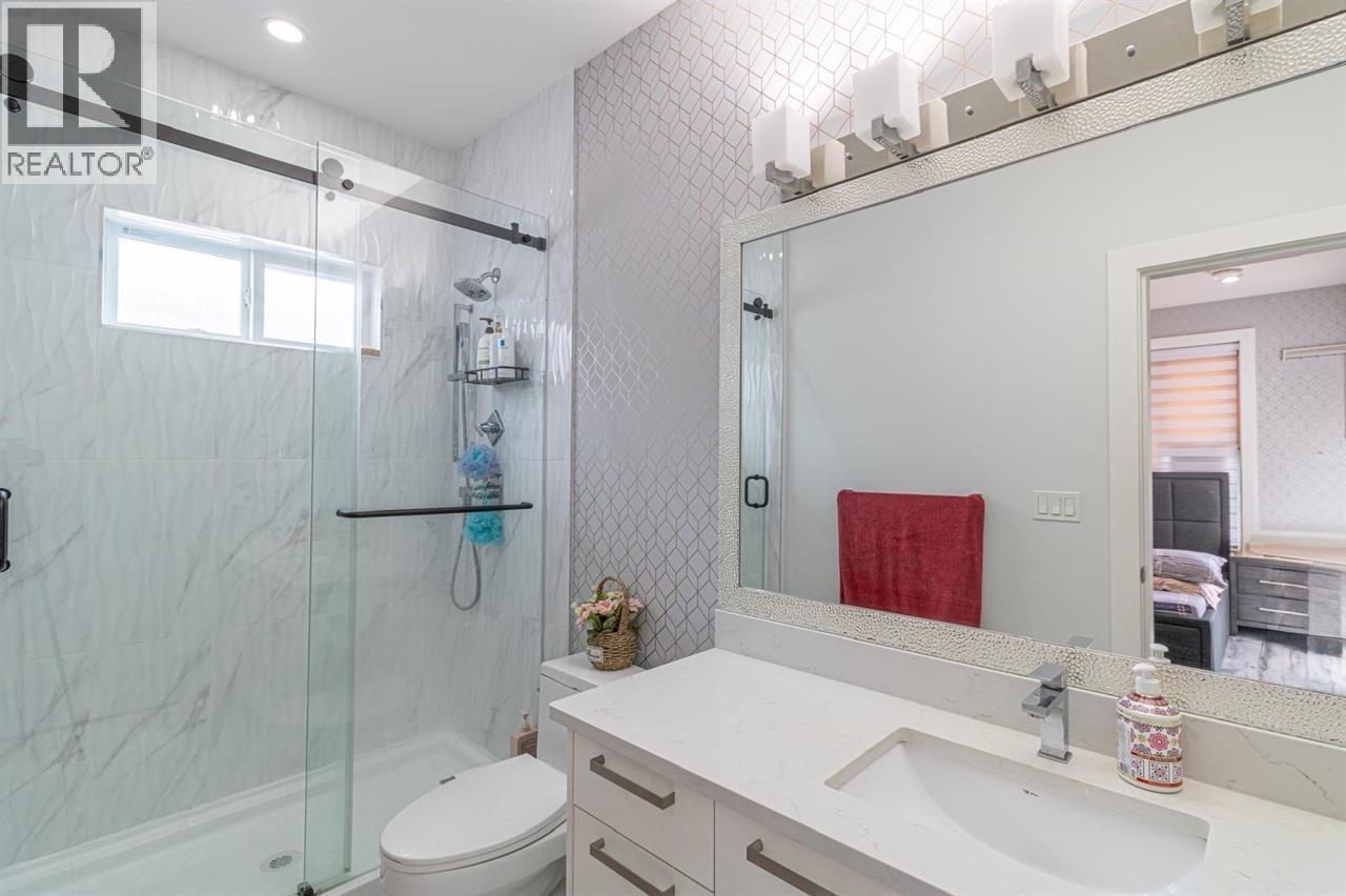 1411 SALTER STREET, New Westminster