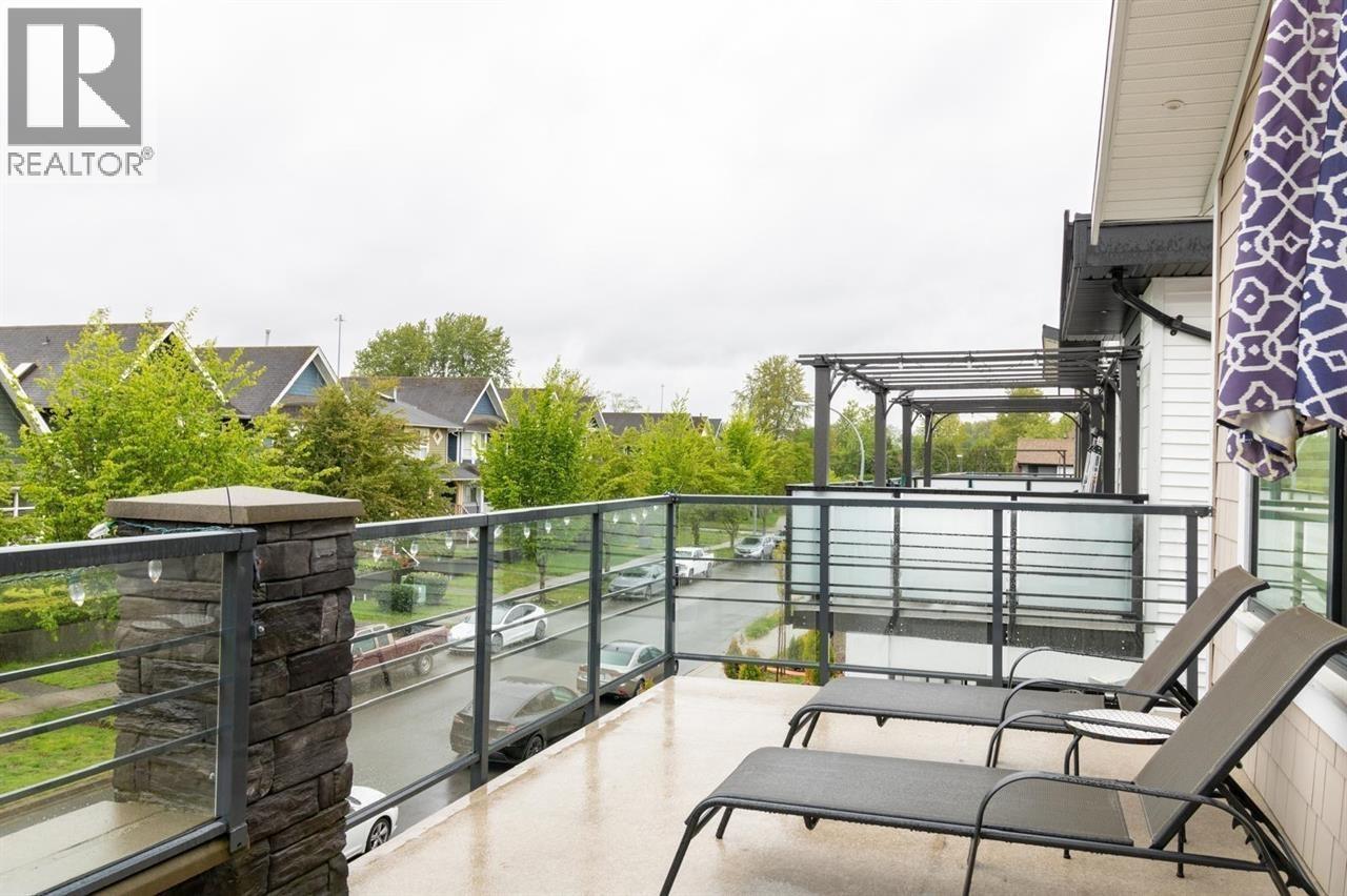 1411 SALTER STREET, New Westminster