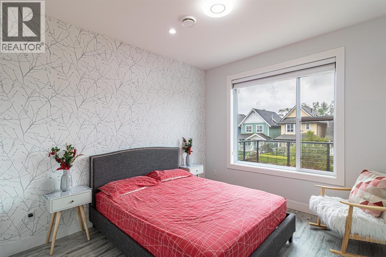 1411 SALTER STREET, New Westminster