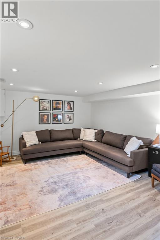 1589 CREDITON Parkway - 29