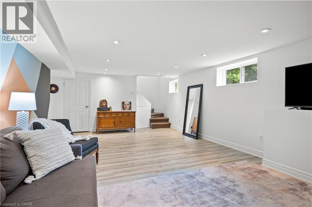 1589 CREDITON Parkway - 30