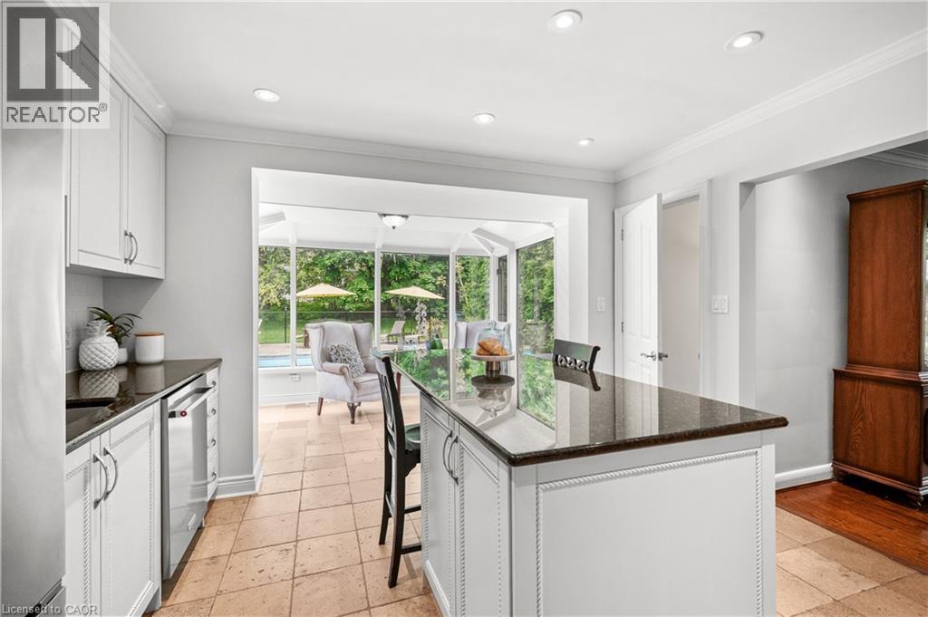 1589 CREDITON Parkway - 9