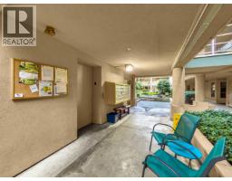 101 22277 122 Avenue, Maple Ridge, BC V2X3X8 Photo 9