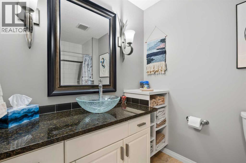 Single Family House Bungalow for Sale in  Richelieu Court SW Lincoln Park Calgary 