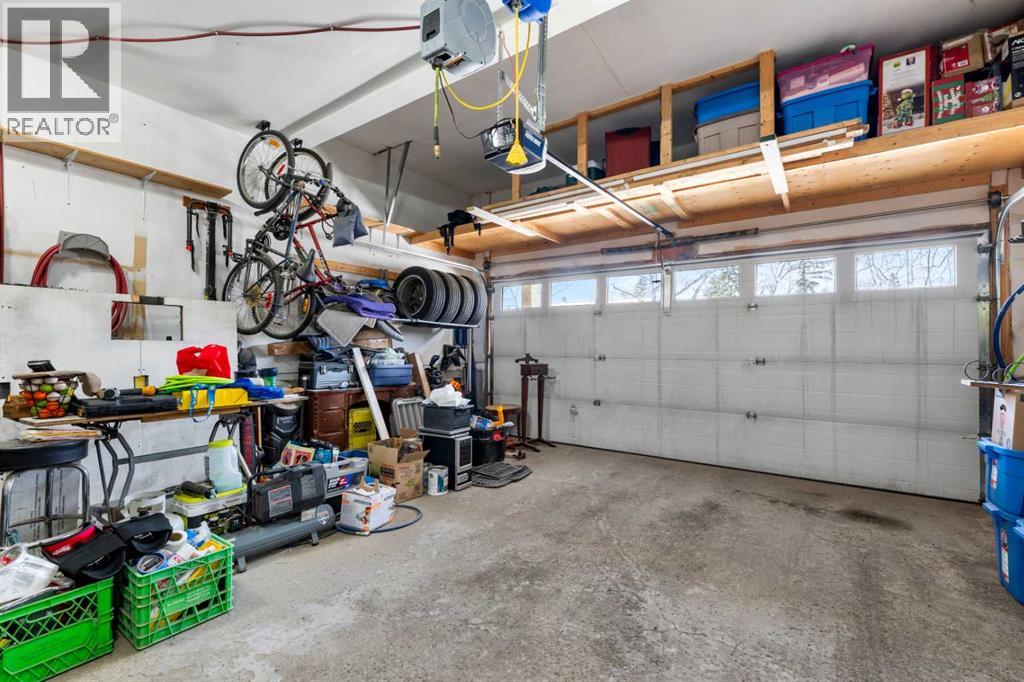 Single Family House Bungalow for Sale in  Richelieu Court SW Lincoln Park Calgary 