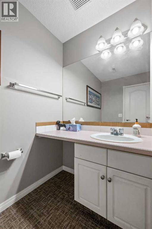 Single Family House Bungalow for Sale in  Richelieu Court SW Lincoln Park Calgary 