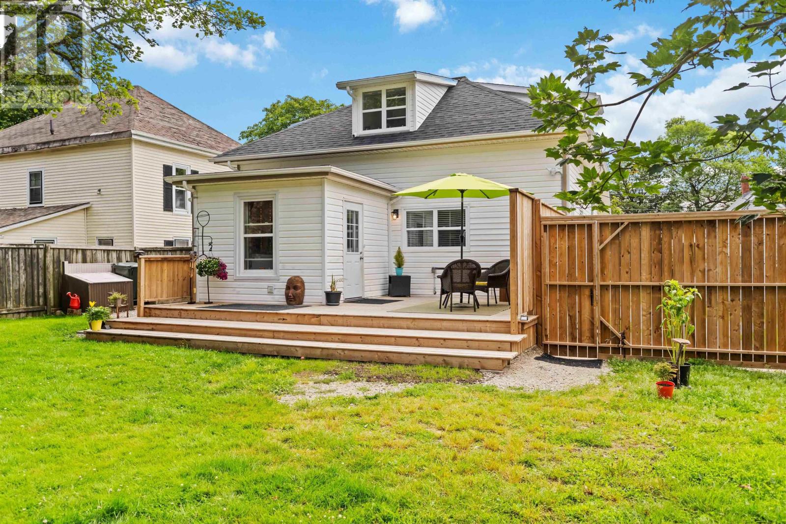 Property 35 of 43 of 14 Ryerson Court