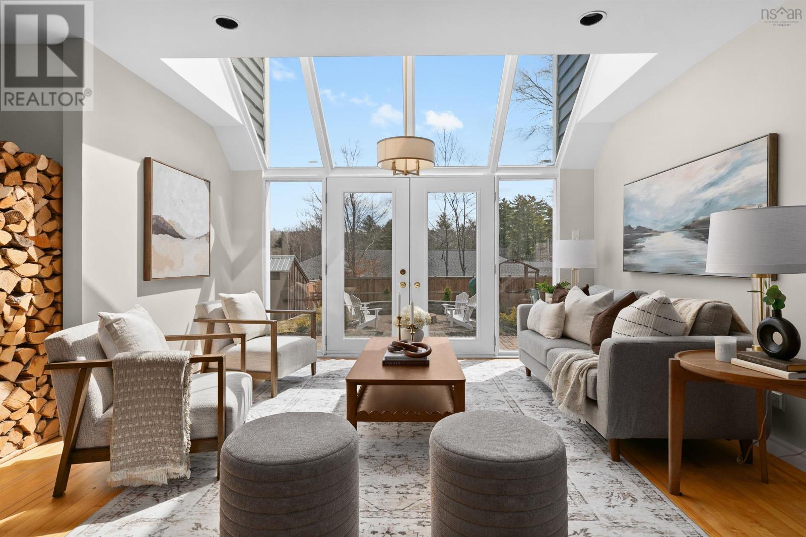 Property 4 of 50 of 140 Pinecrest Boulevard