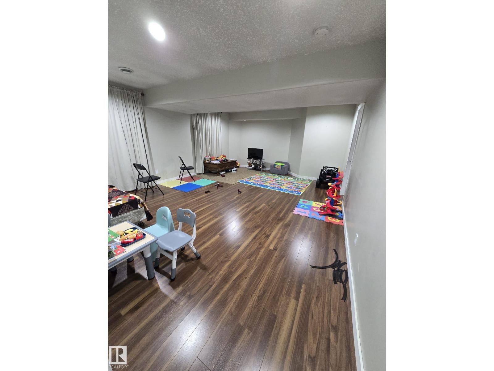 3311 21 ST NW, Edmonton