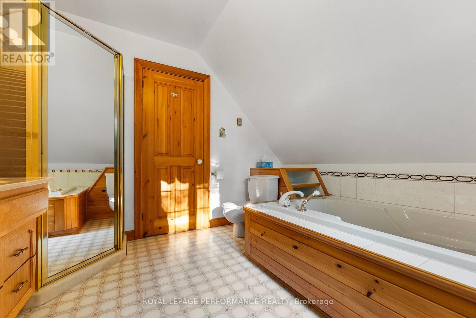 82 ROSEBRUGH ROAD — photo 30