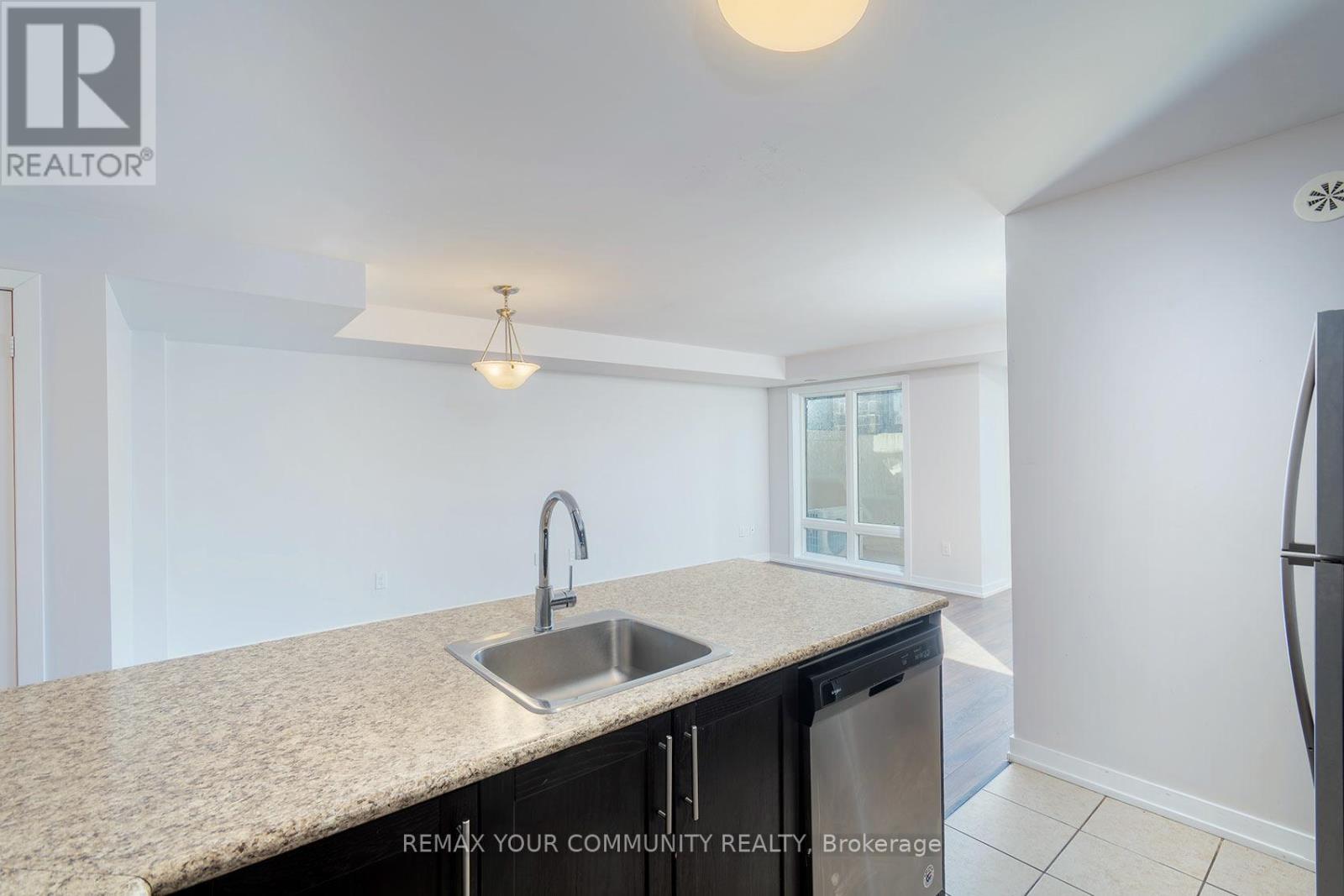 #2909 15 WESTMEATH LANE - 11