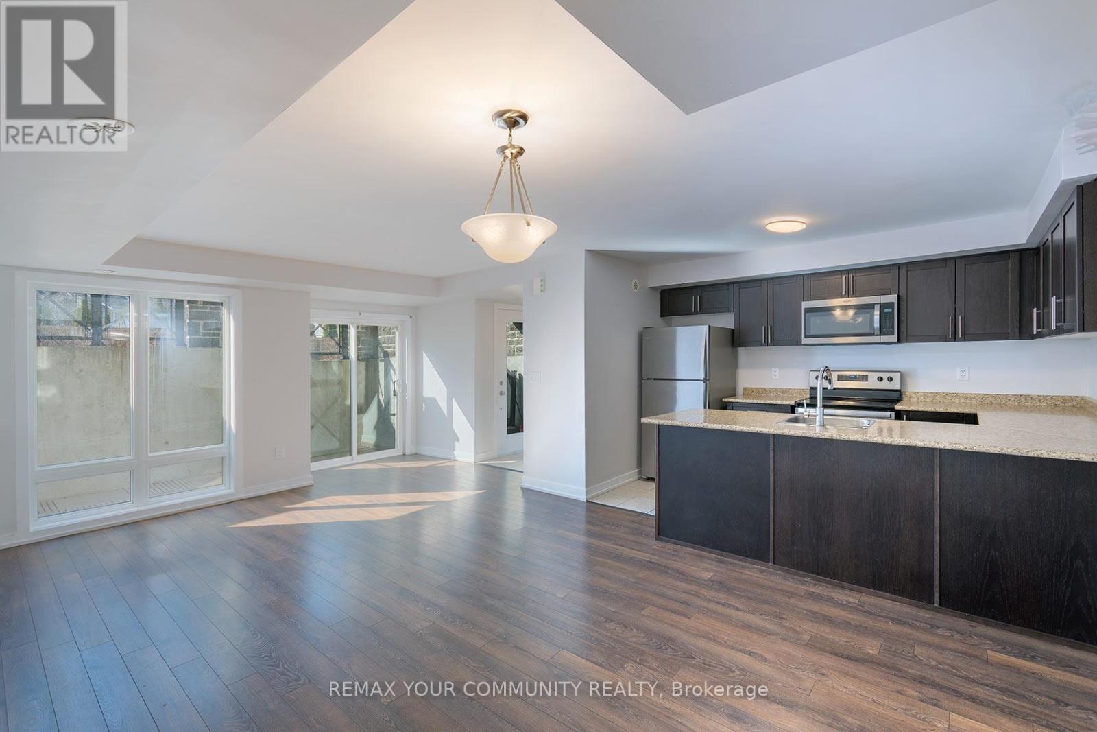 #2909 15 WESTMEATH LANE - 8