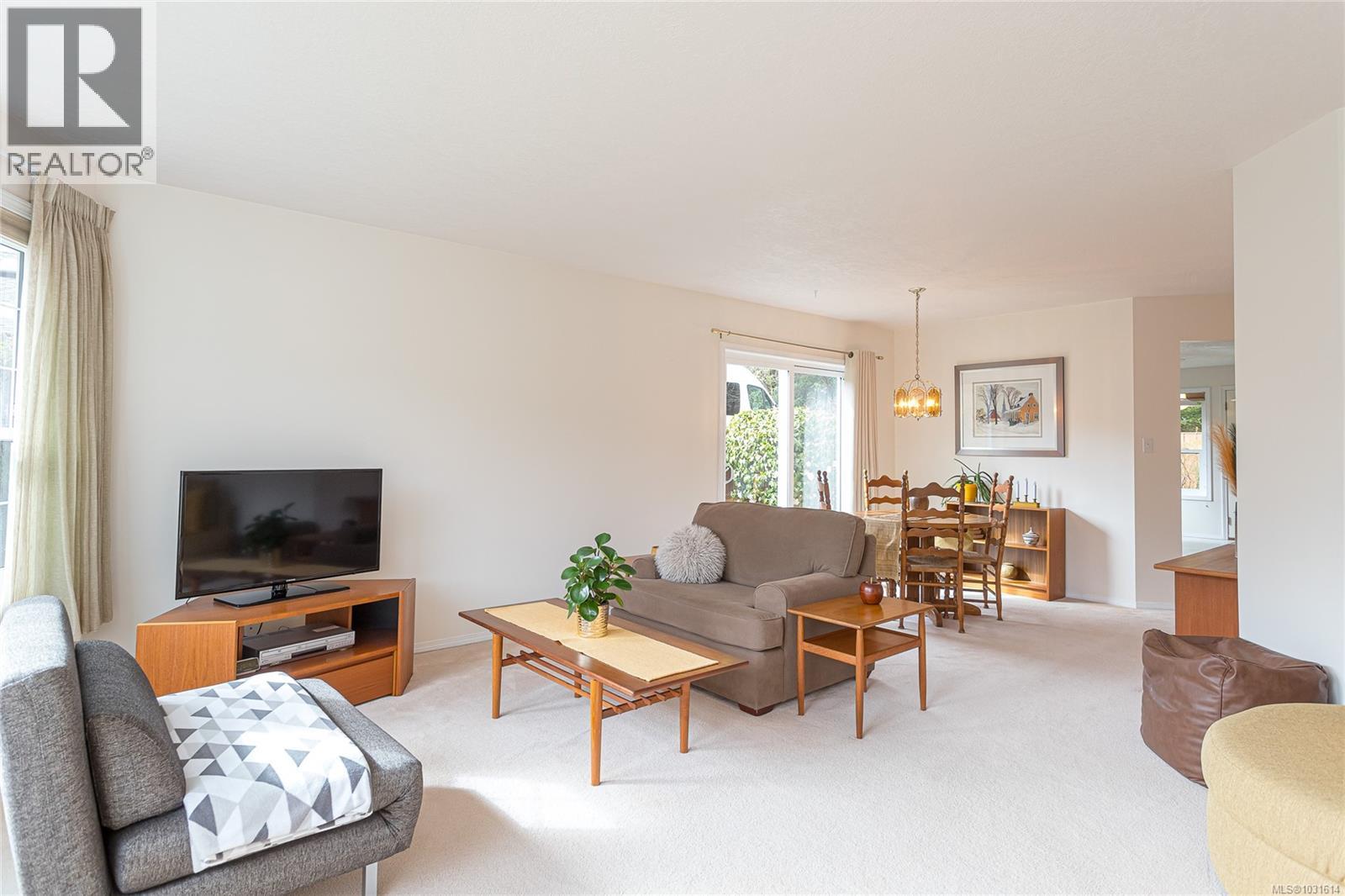 #16 4750 Uplands Dr - 2