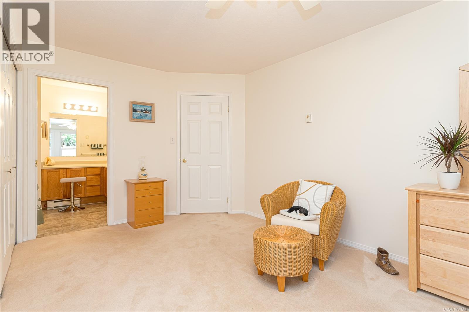 #16 4750 Uplands Dr - 17