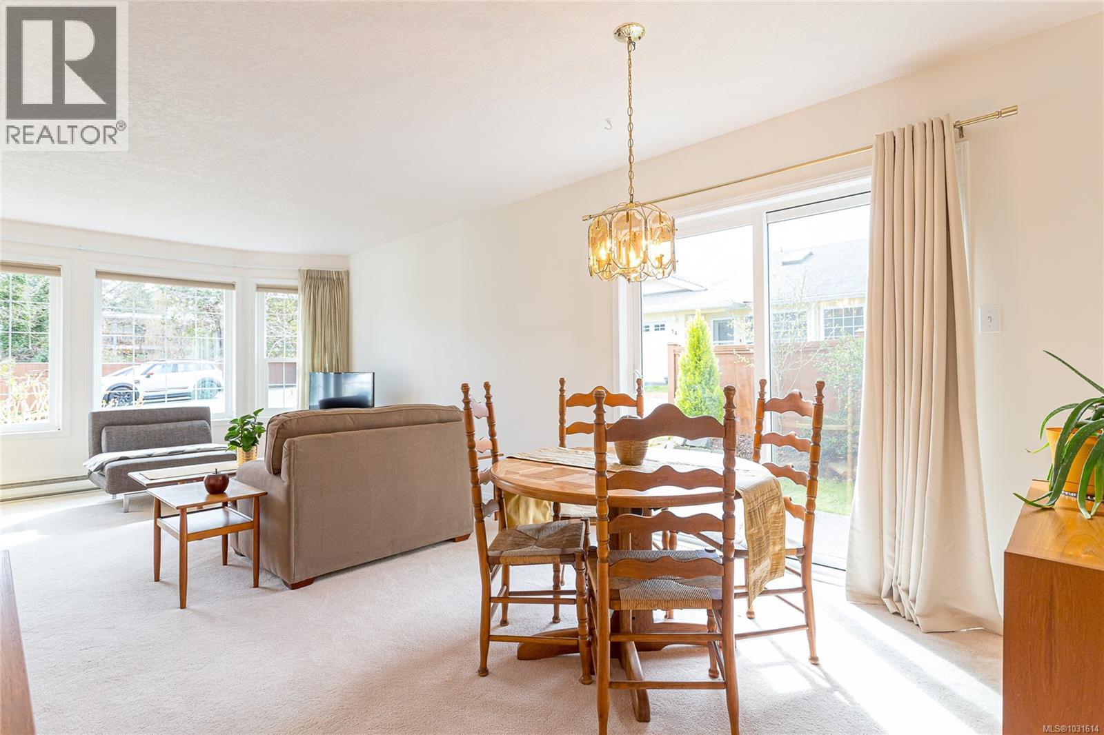 #16 4750 UPLANDS DR - Image 3